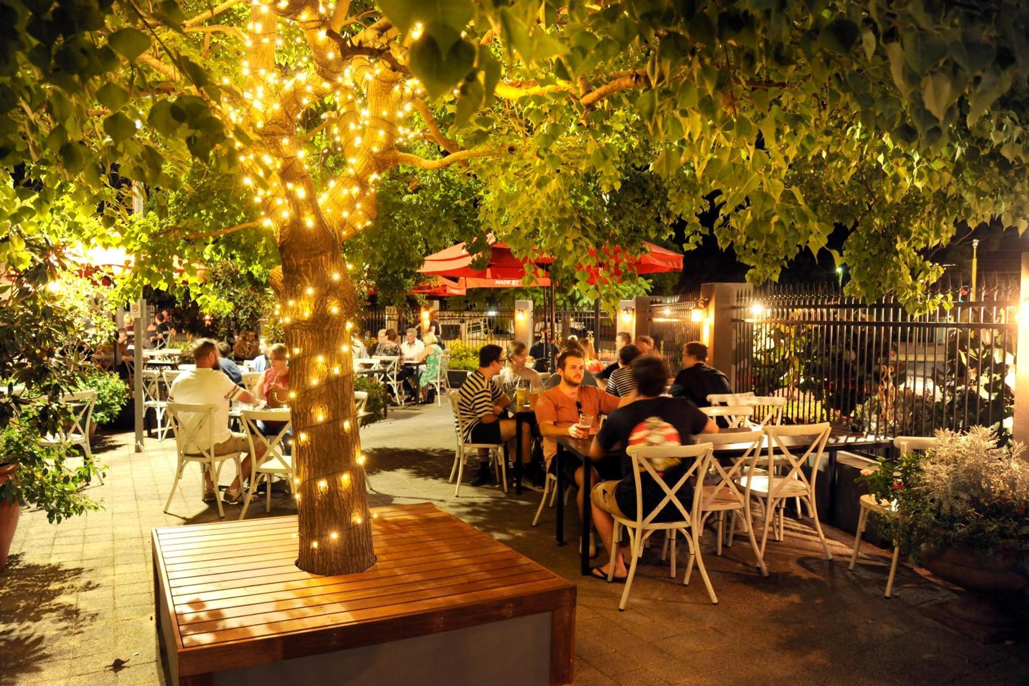 The Stirling Arms Hotel Perth Luaran gambar